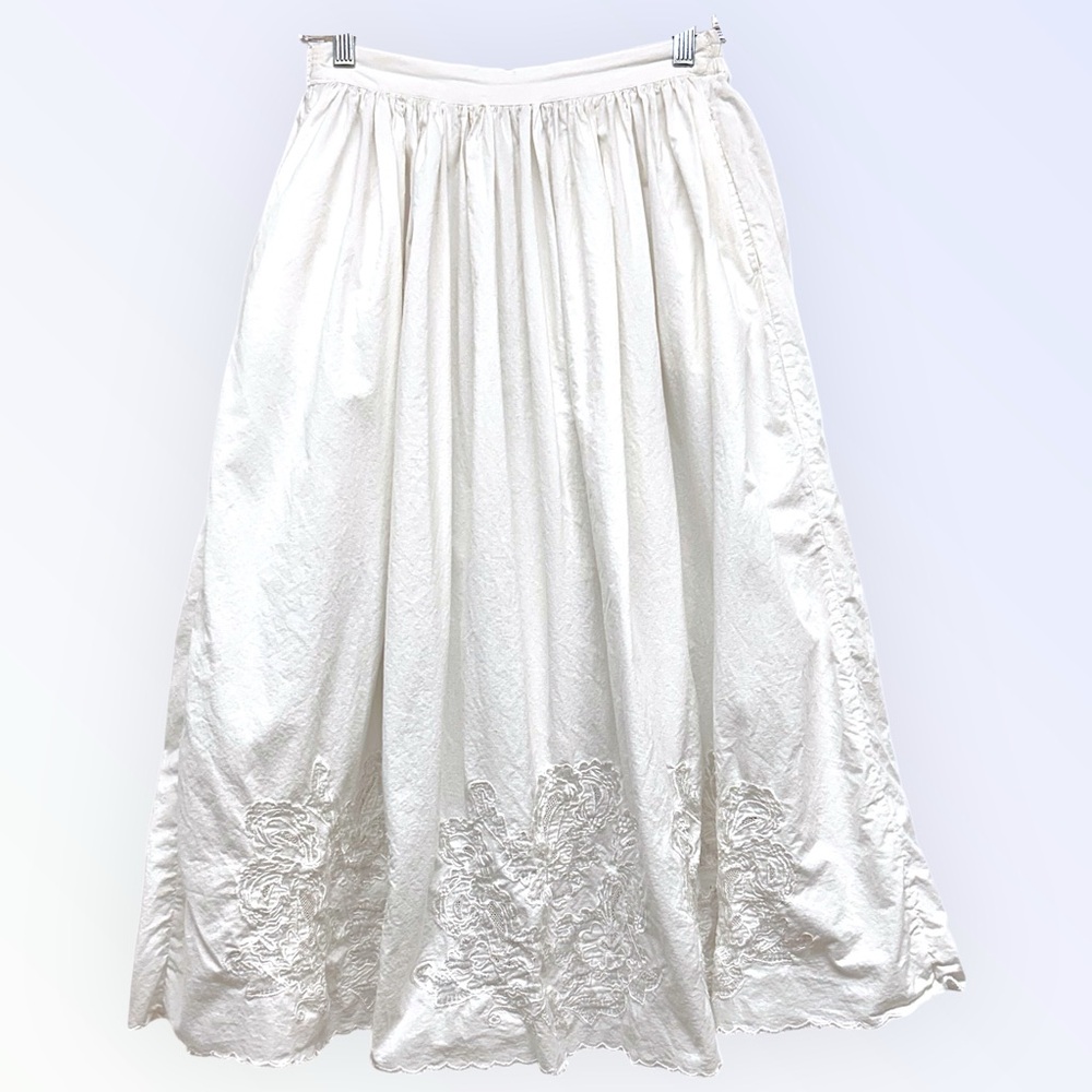 Vintage White A-Line Embroidered Skirt